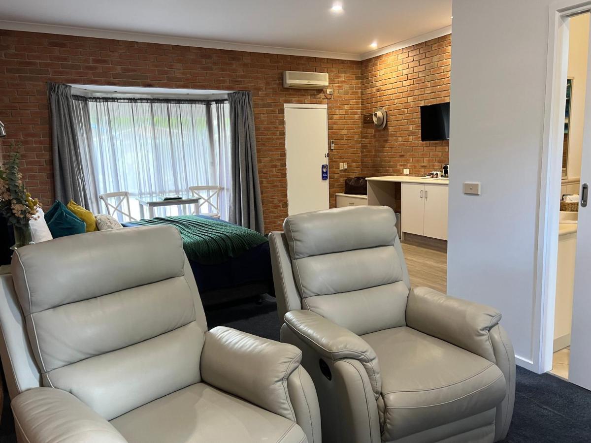 Coastal Waters Motor Inn Lakes Entrance Exterior foto